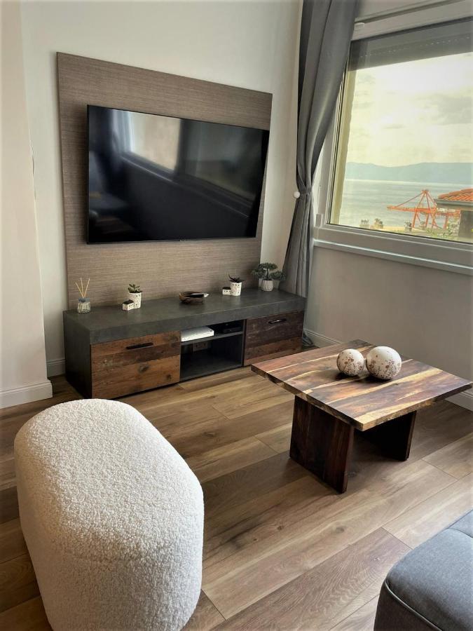 Sea Flower Apartment Rijeka Extérieur photo